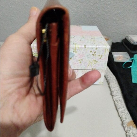 Salvatore Ferragamo Gancini Leather Clip Long Wallet - Picture 7 of 14